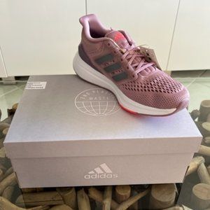 ADIDAS EQ21RUN Running Sneakers
